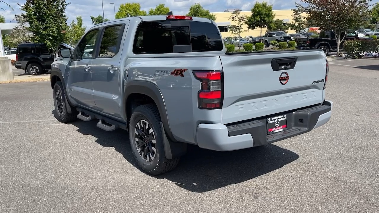 2024 Nissan Frontier PRO4X Crew 11