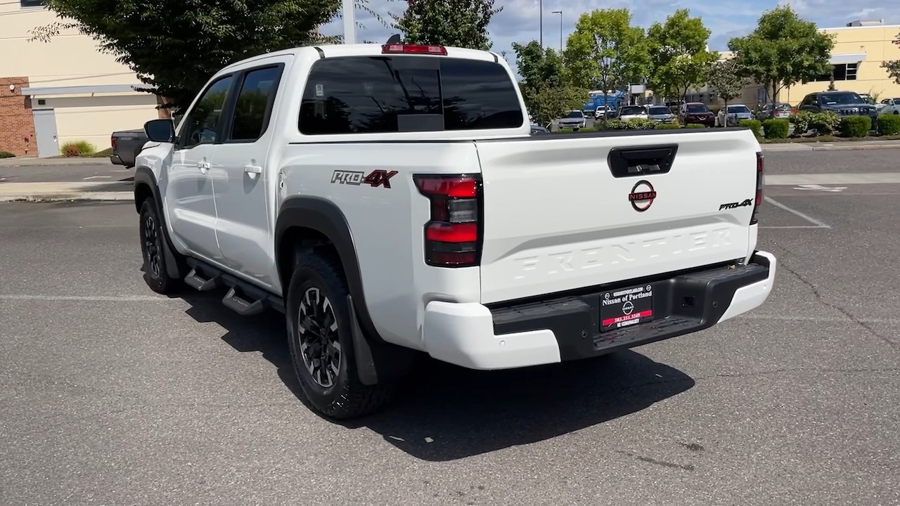 2024 Nissan Frontier PRO4X Crew 11