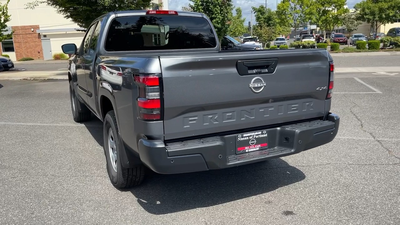 2024 Nissan Frontier S King 11