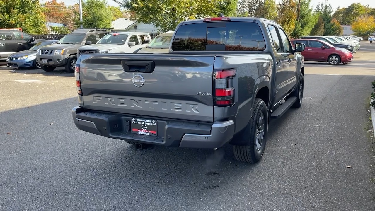 2025 Nissan Frontier SV Crew 10