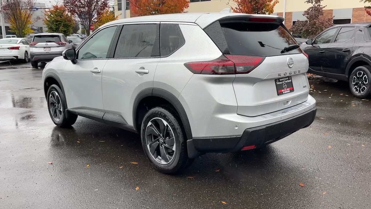 2025 Nissan Rogue SV 12