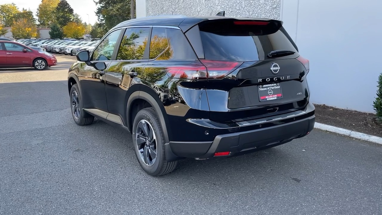 2025 Nissan Rogue SV 11