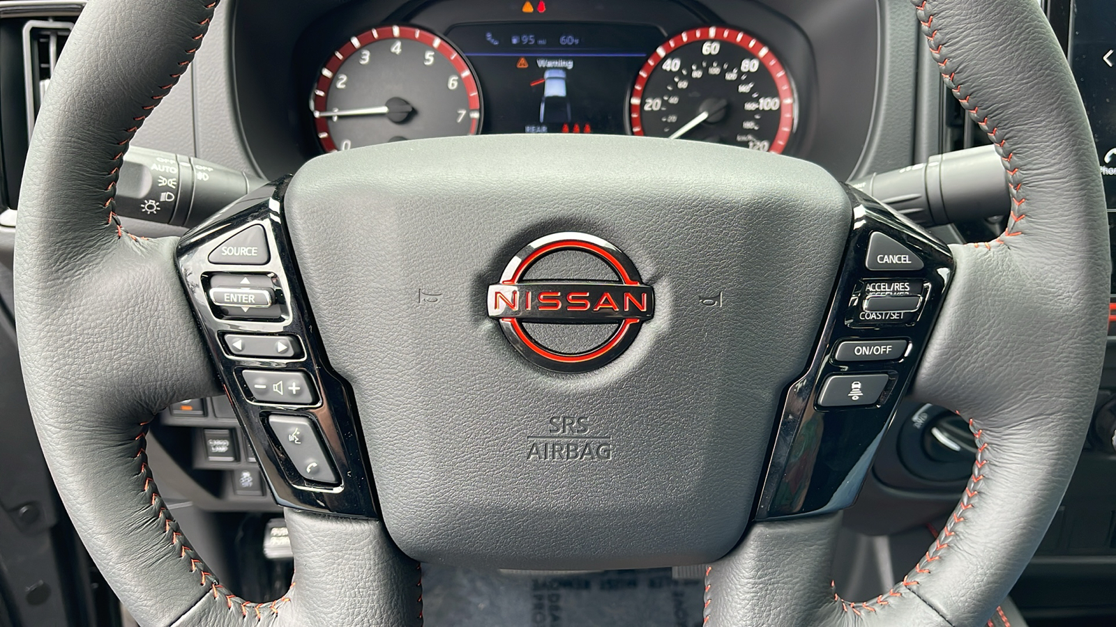 2025 Nissan Frontier PRO4X Crew 26