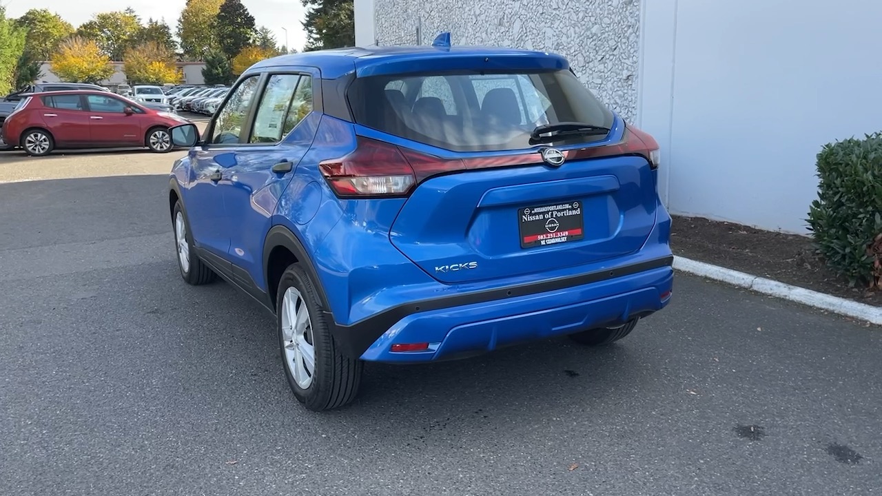 2024 Nissan Kicks S 9