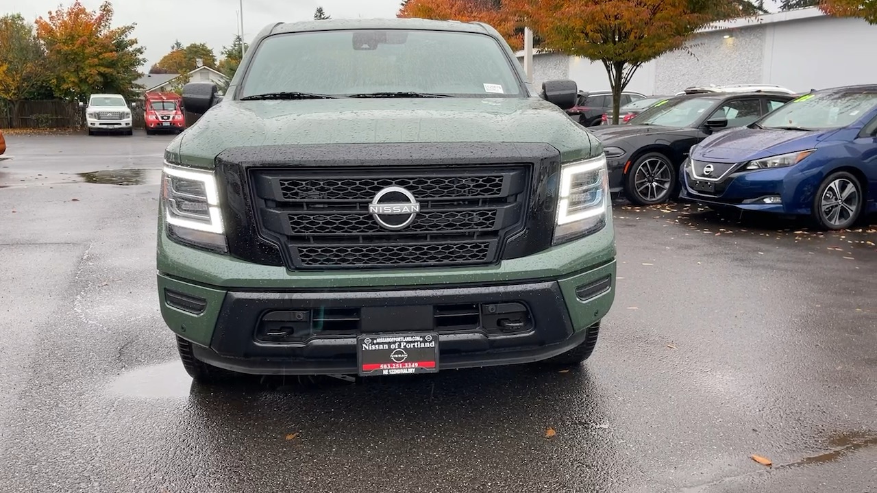 2024 Nissan Titan SV Crew 4