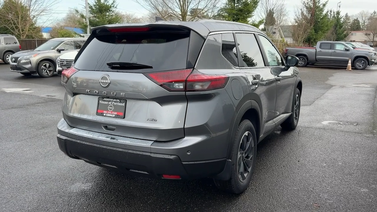 2025 Nissan Rogue SV 9