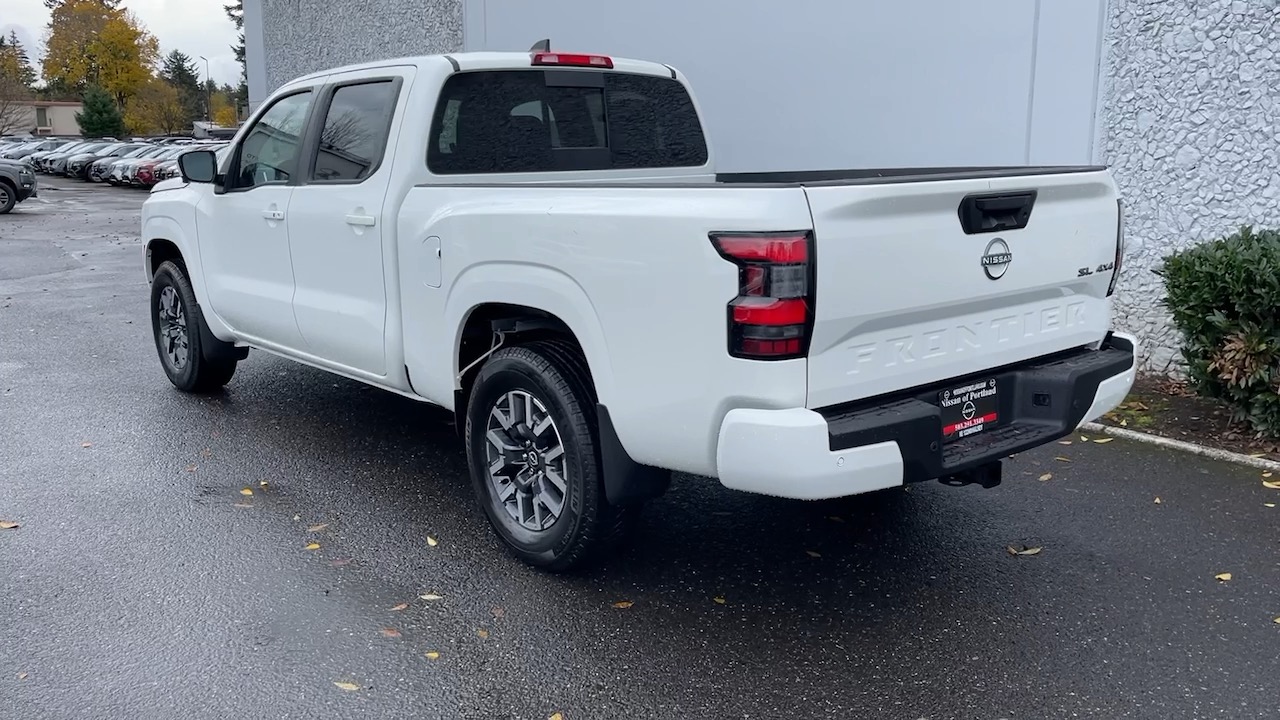 2025 Nissan Frontier SL Crew 12