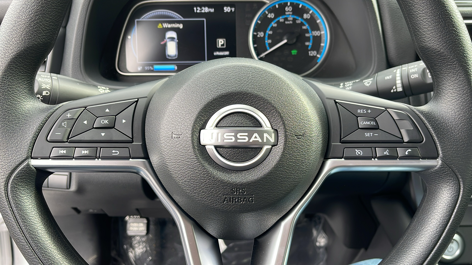 2025 Nissan LEAF S 24