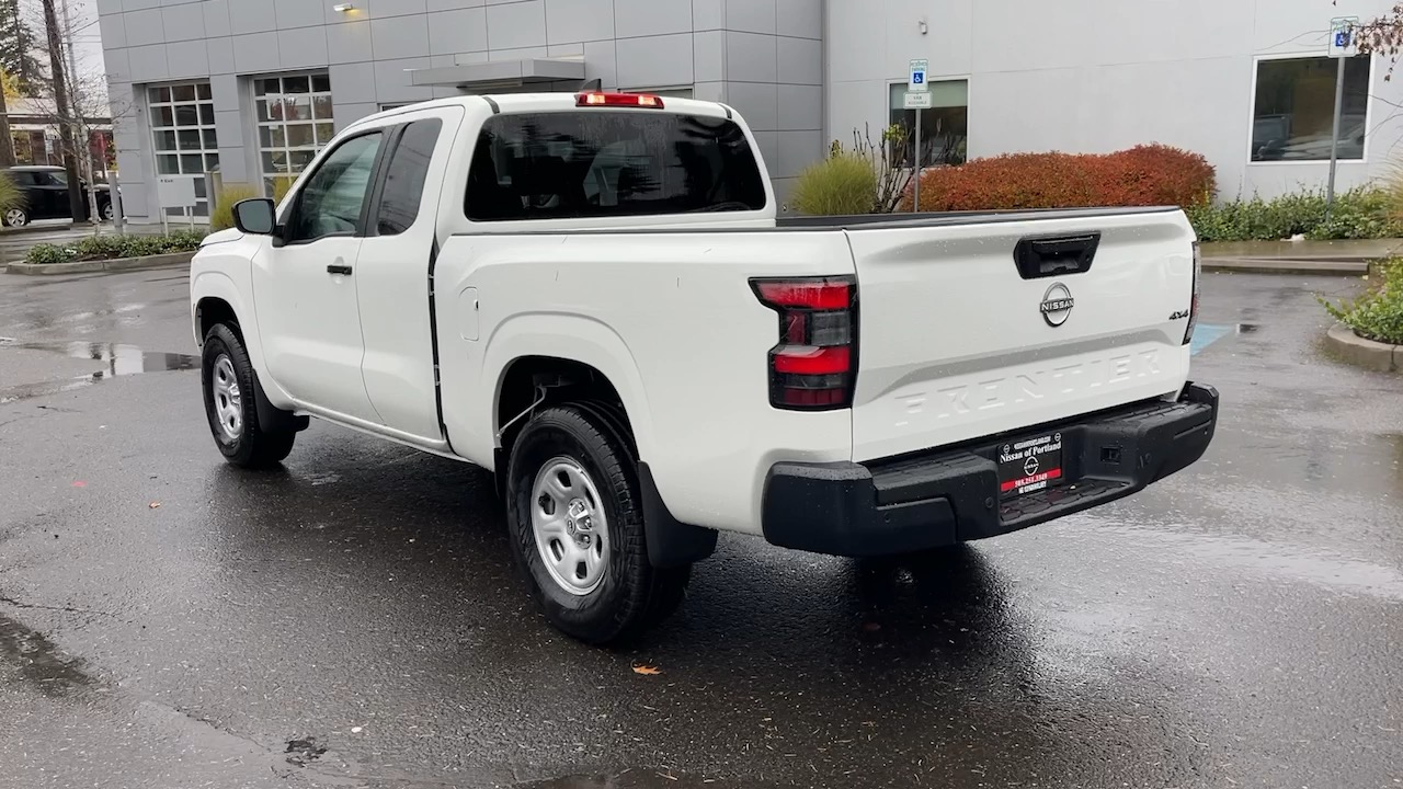 2024 Nissan Frontier S King 11