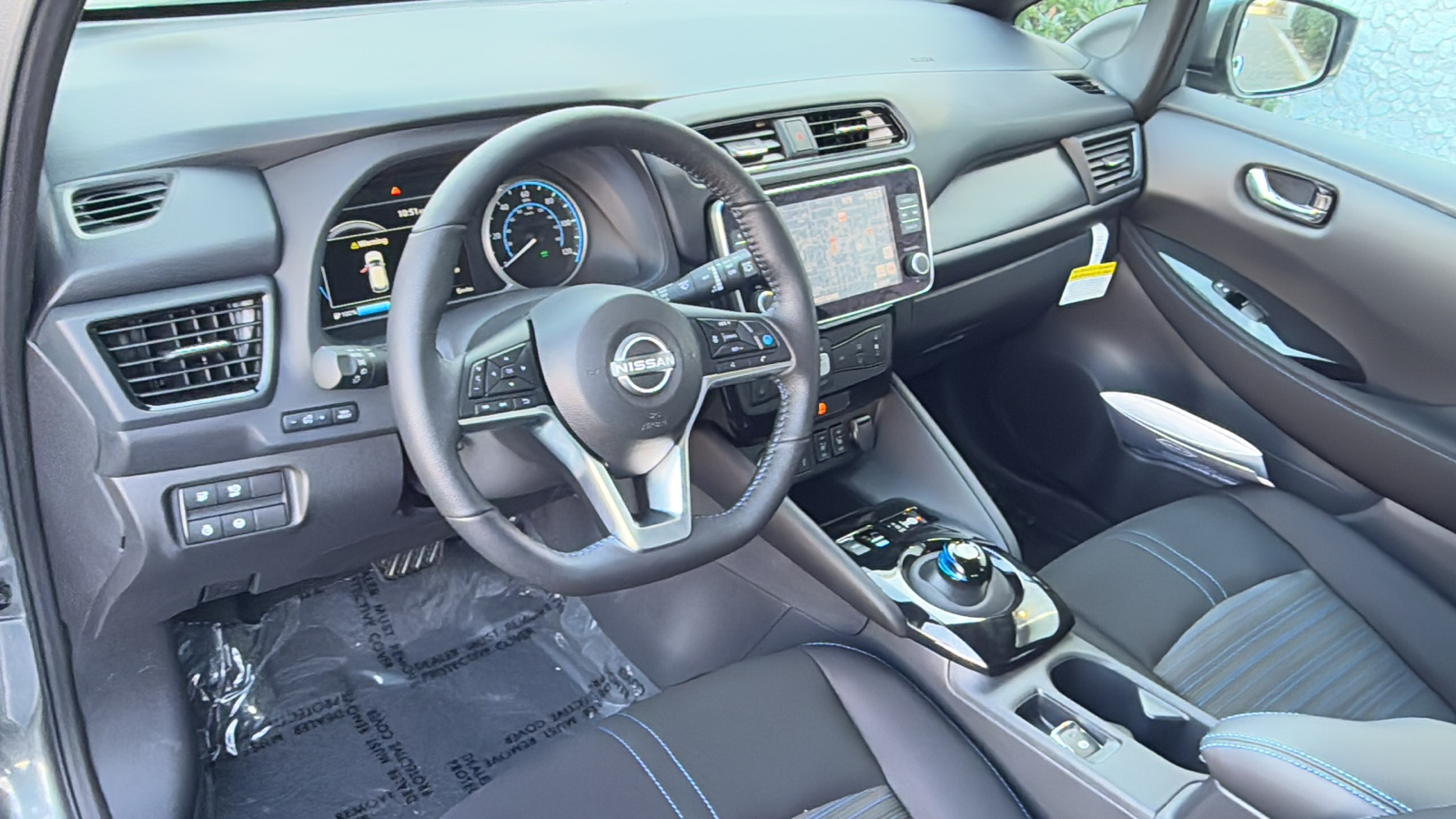 2025 Nissan LEAF SV PLUS 16