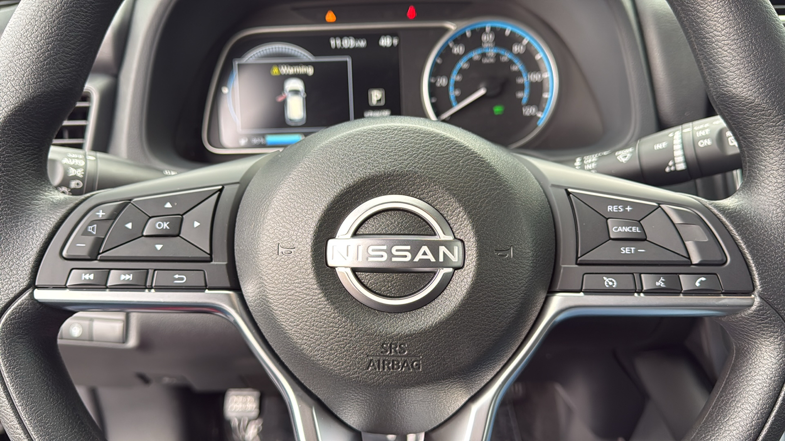 2025 Nissan LEAF S 26