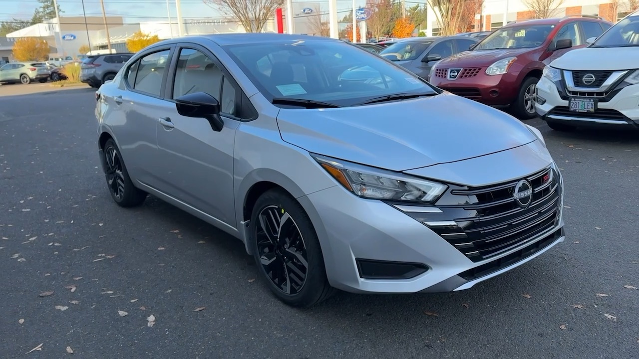 2025 Nissan Versa SR 5