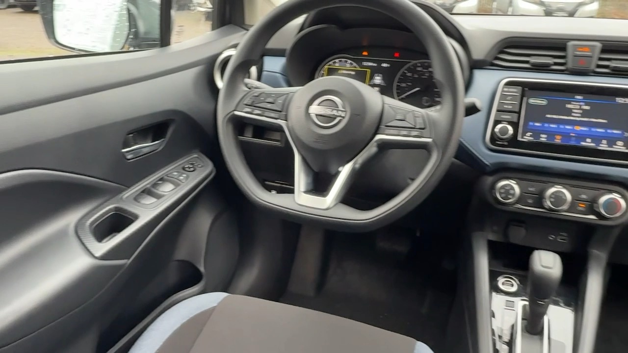 2025 Nissan Versa SV 25