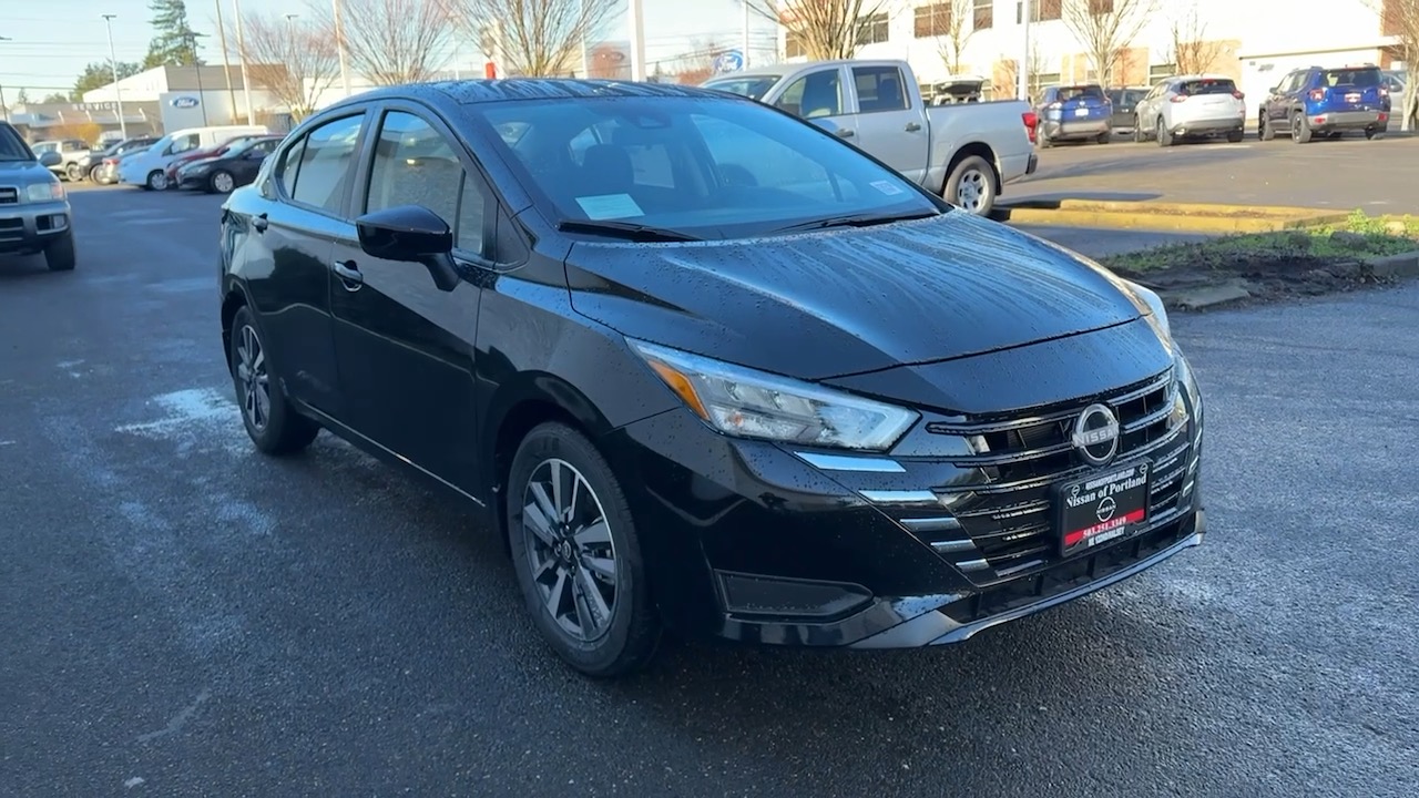 2025 Nissan Versa SV 5