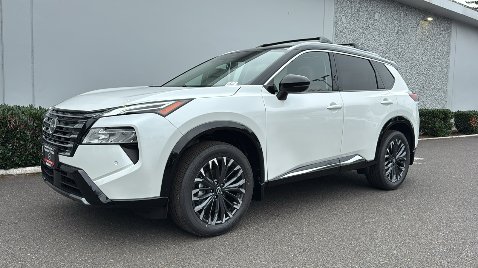 2026 Nissan Rogue SV photo 2