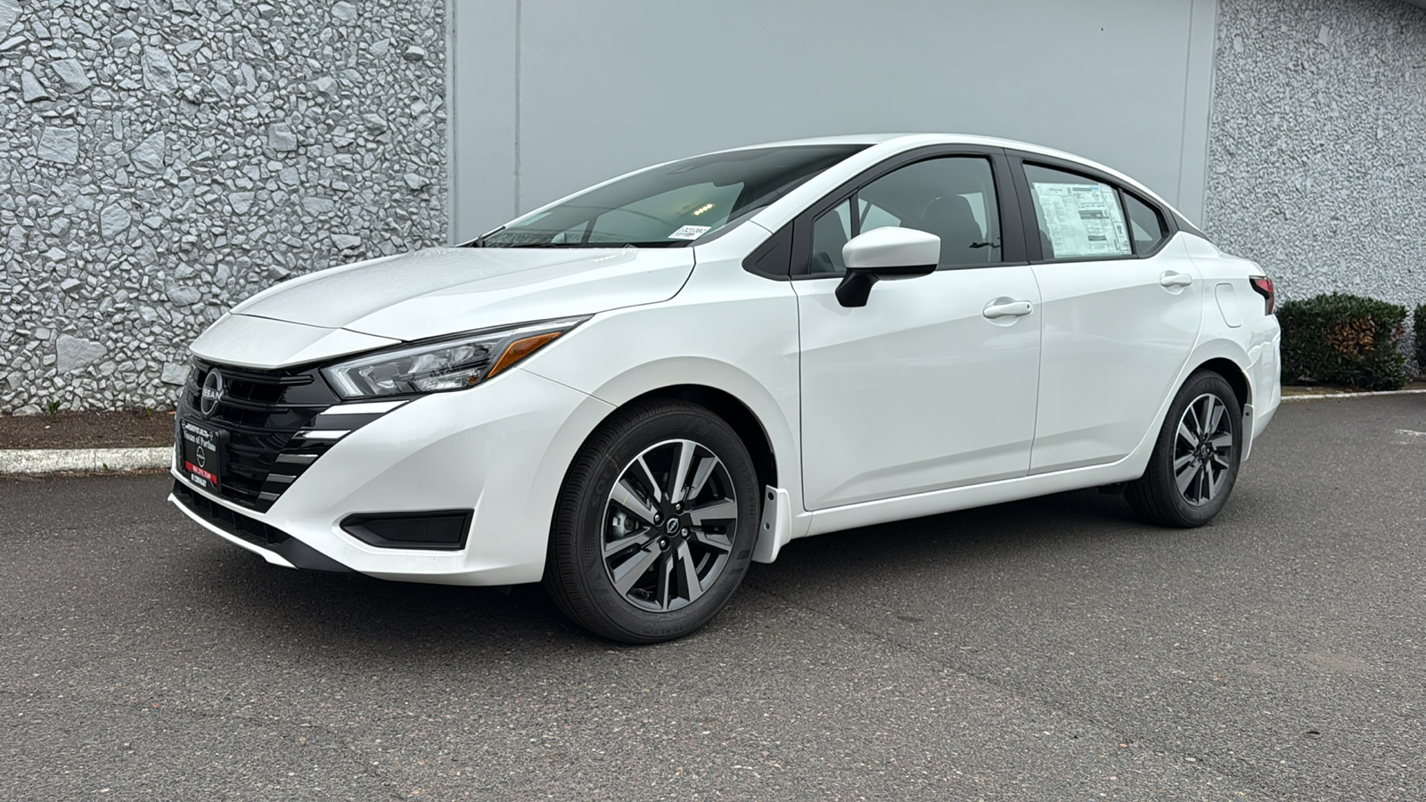 2025 Nissan Versa SV photo 2