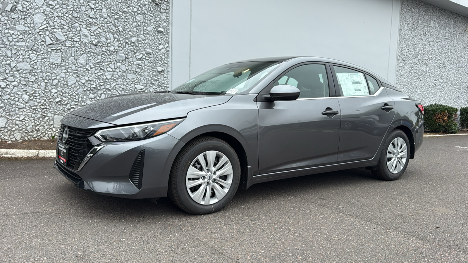 2025 Nissan Kicks Play S photo 3