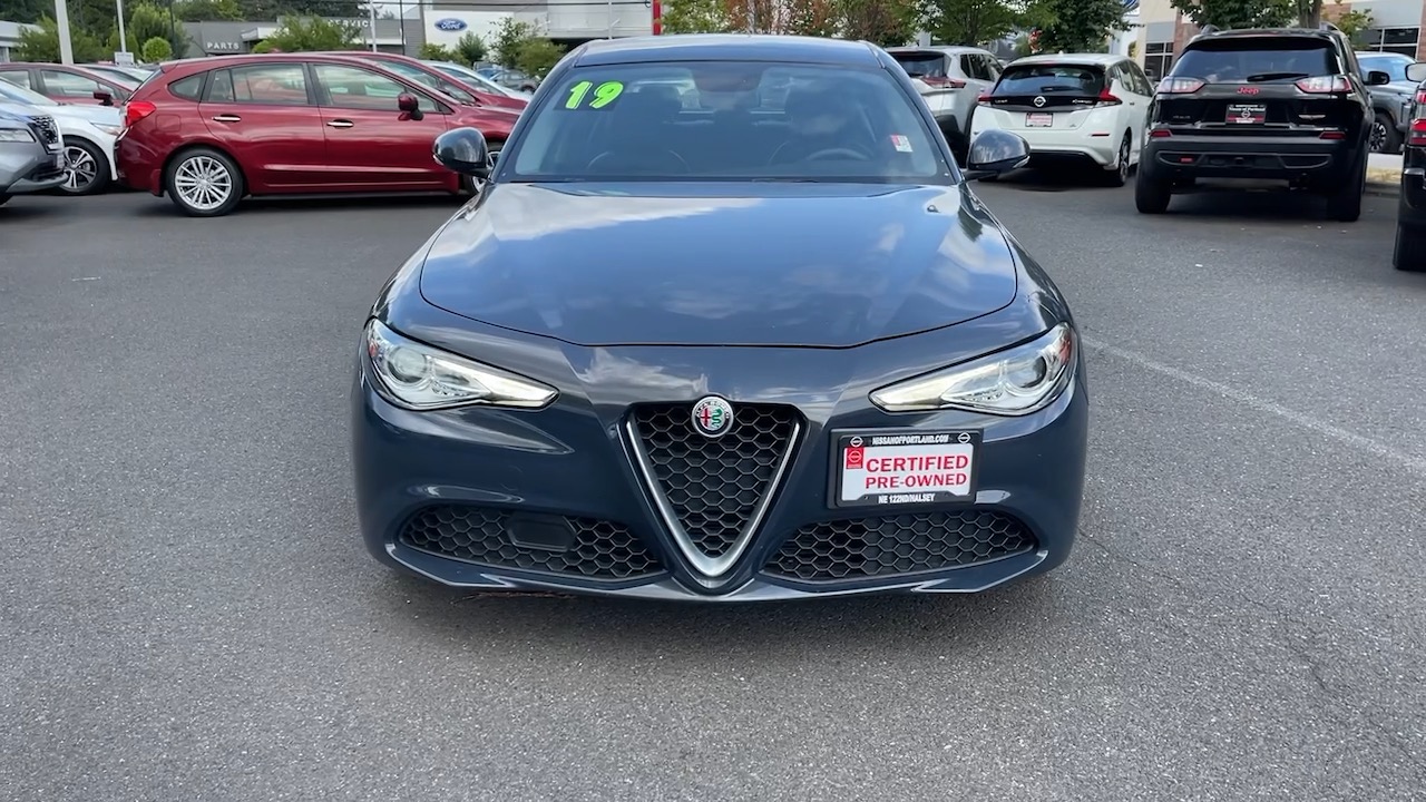 2019 Alfa Romeo Giulia  4