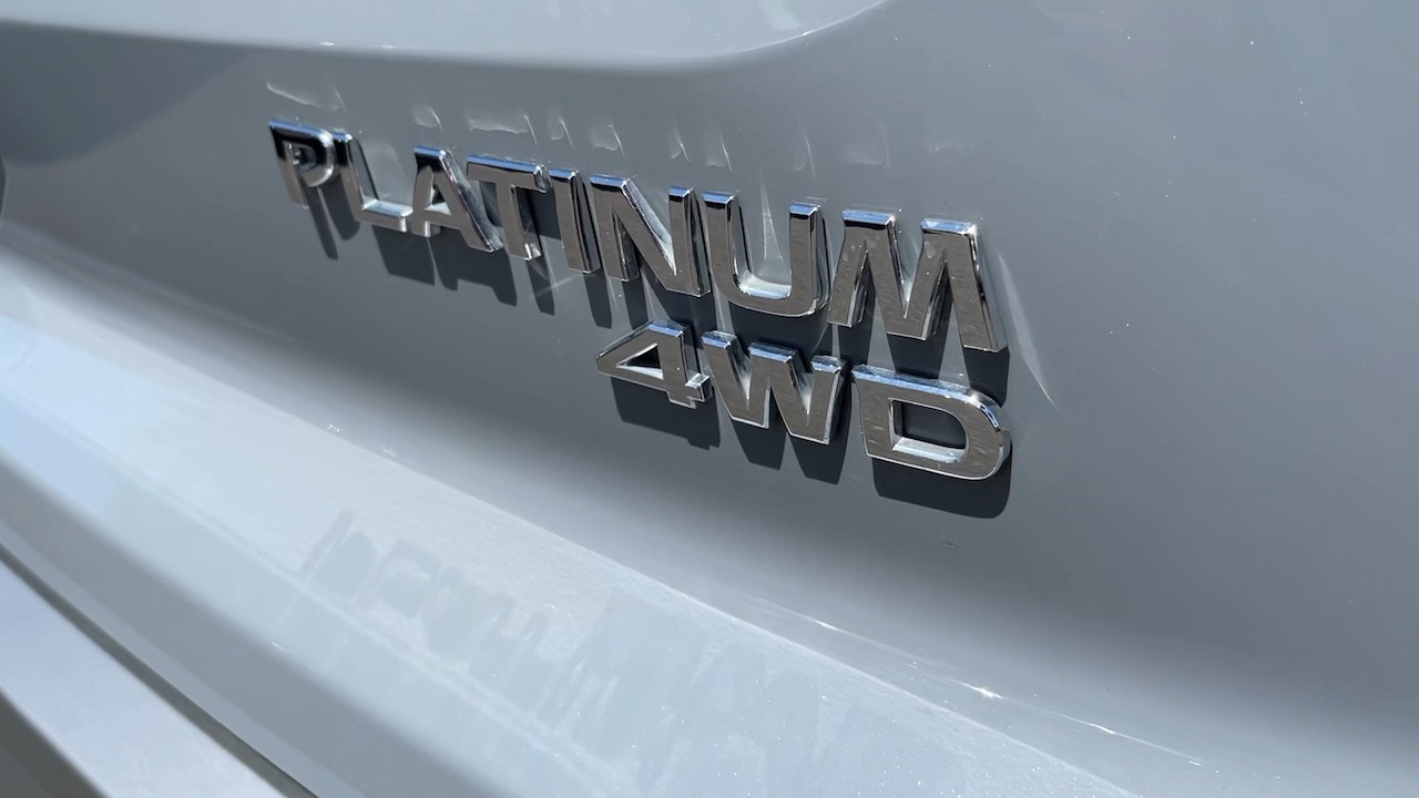2023 Nissan Pathfinder Platinum 7