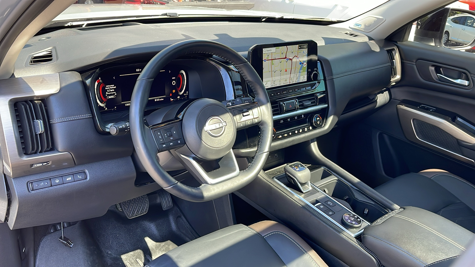 2023 Nissan Pathfinder Platinum 15