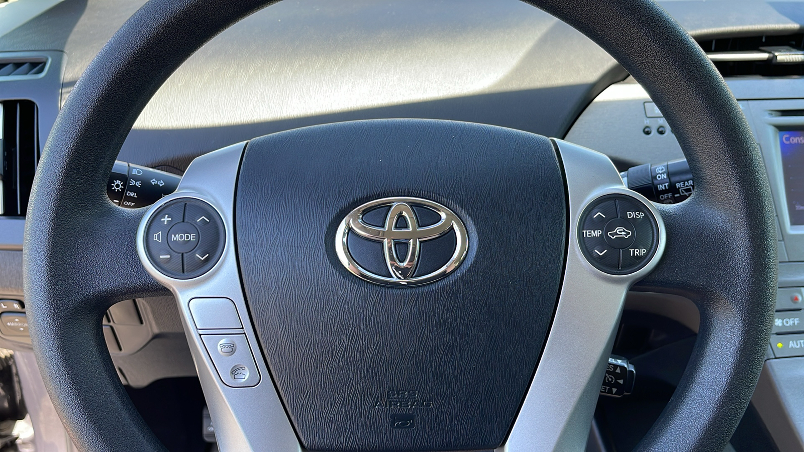 2013 Toyota Prius Two 23