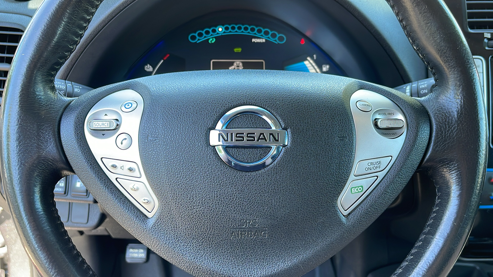 2015 Nissan LEAF SV 25