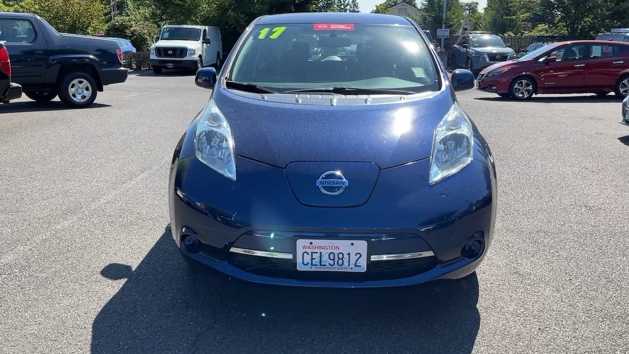 2017 Nissan LEAF SV 4