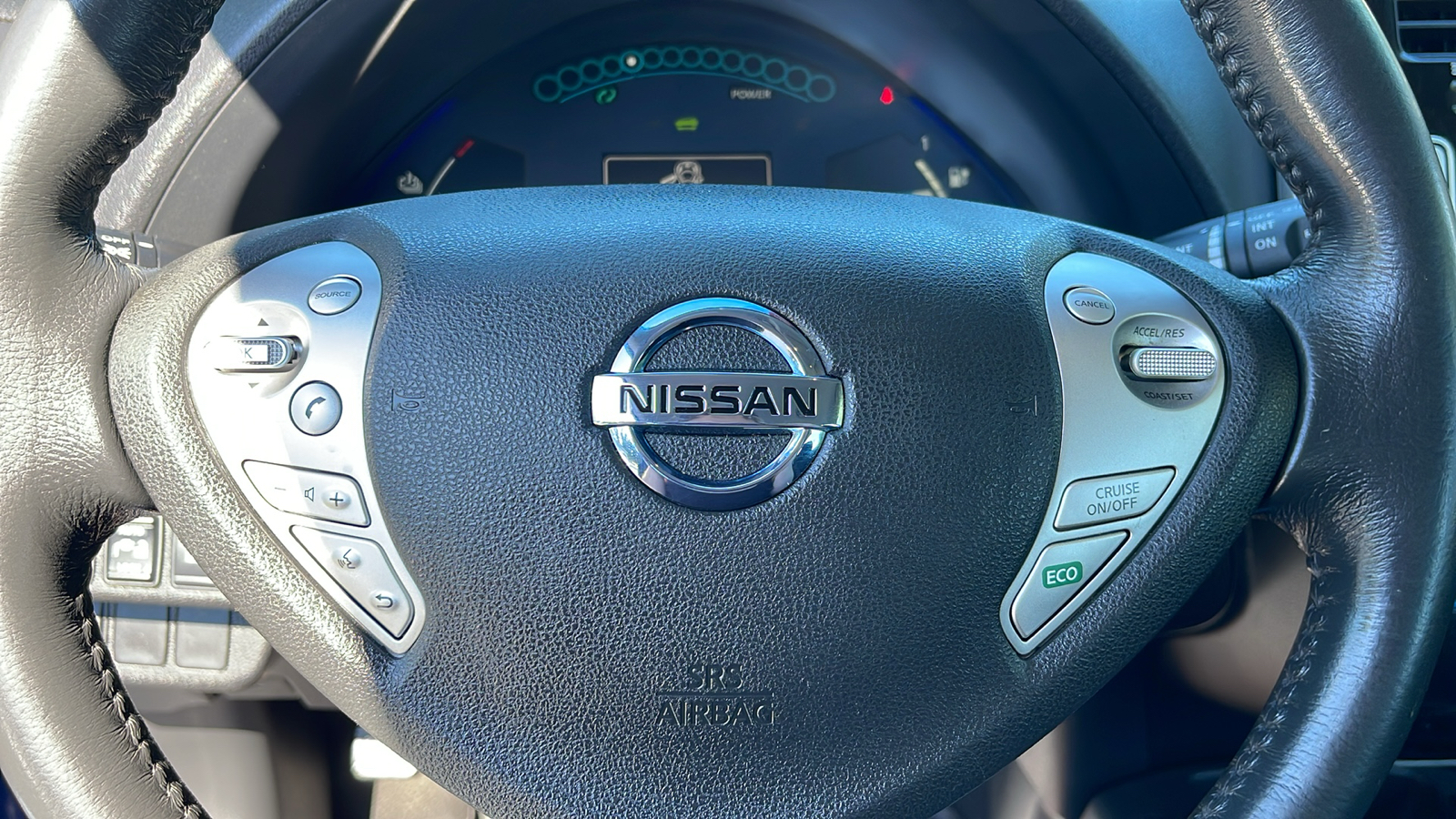 2017 Nissan LEAF SV 27