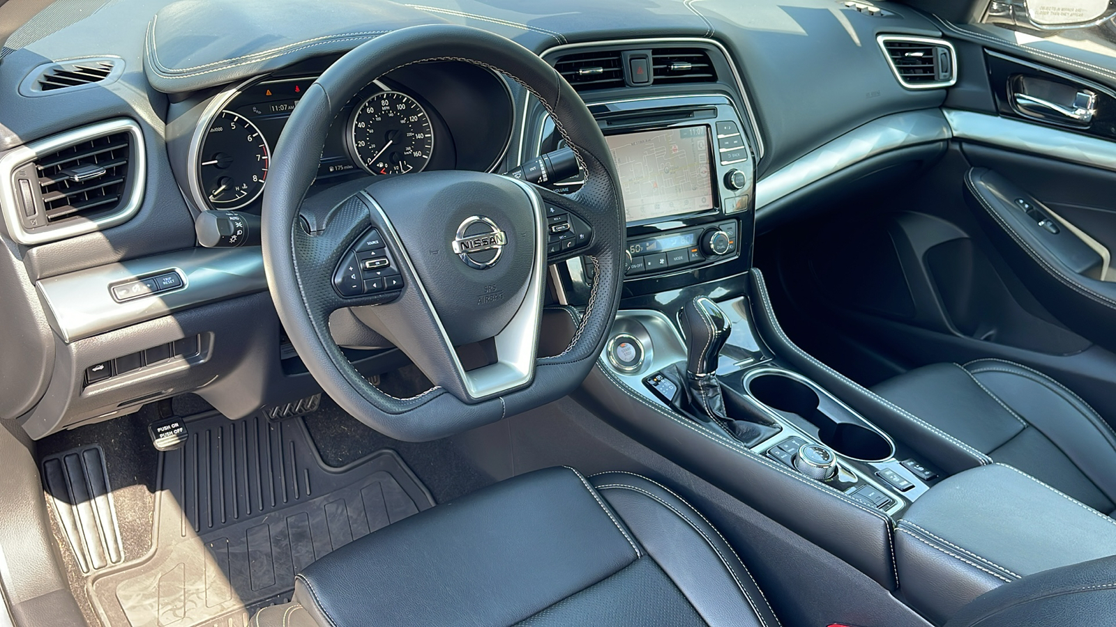 2022 Nissan Maxima SV 14