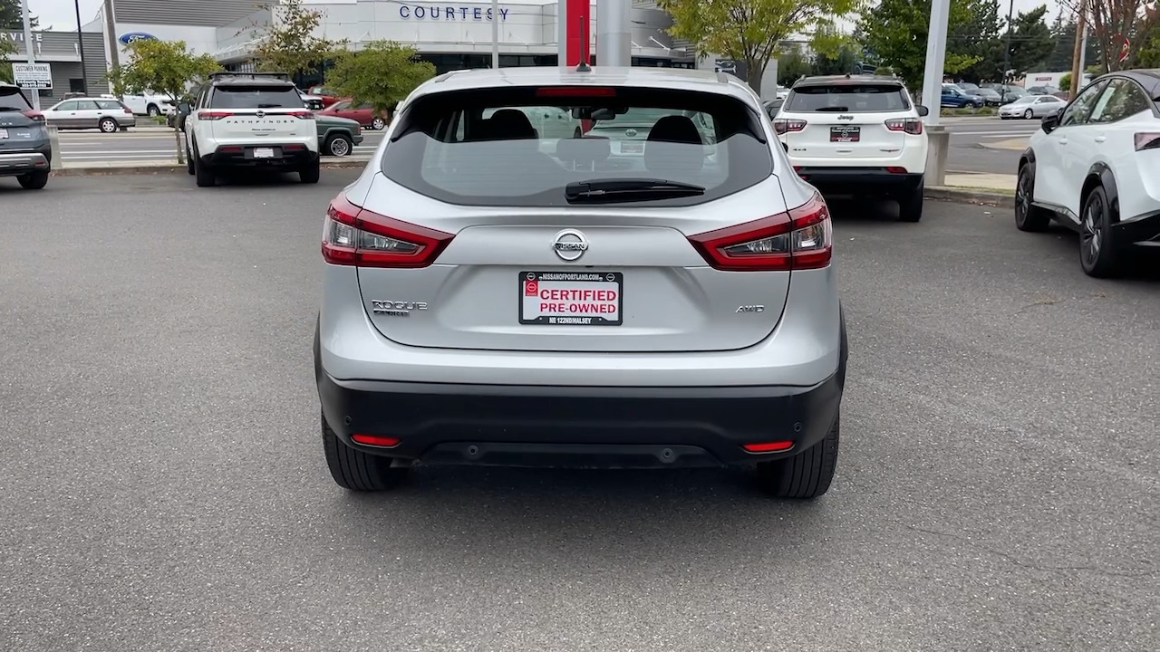 2021 Nissan Rogue Sport S 9