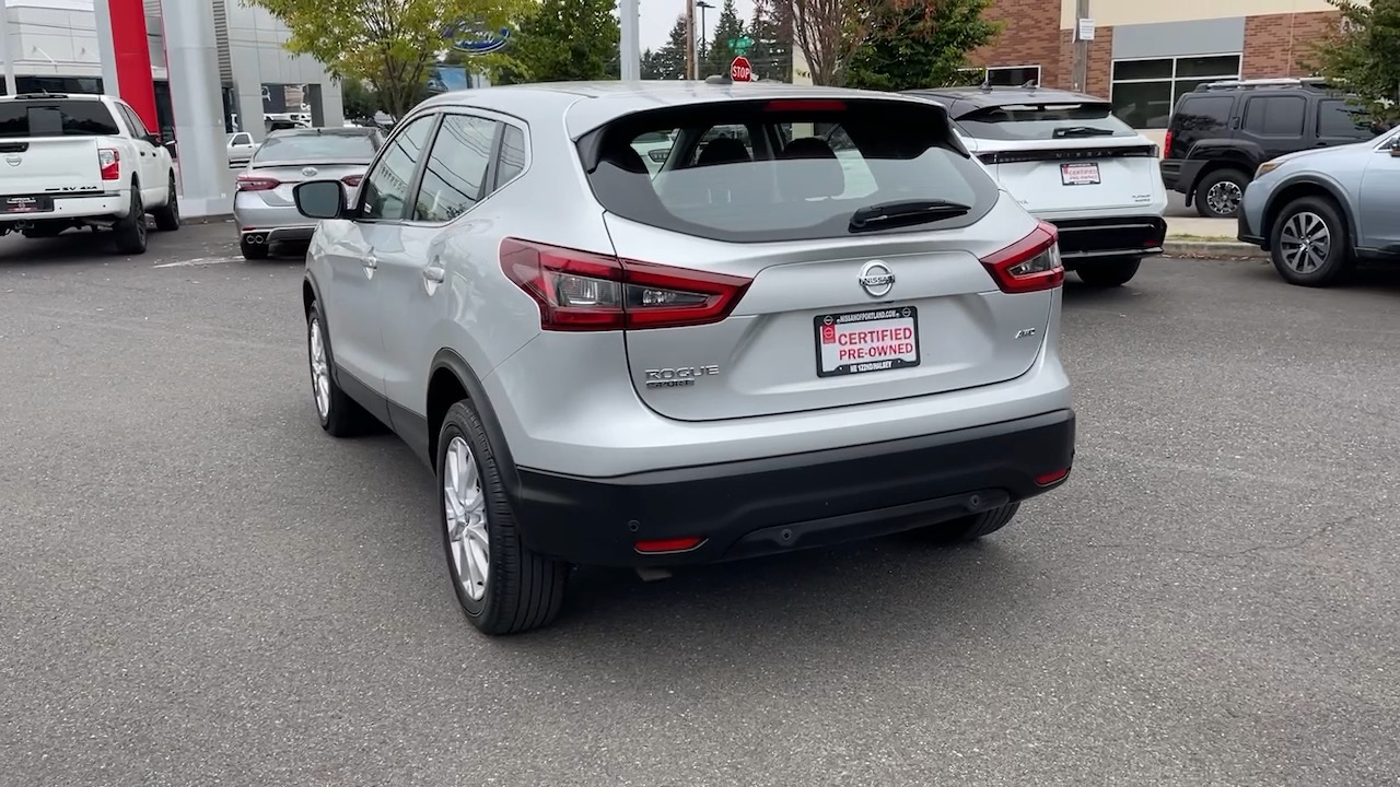 2021 Nissan Rogue Sport S 10