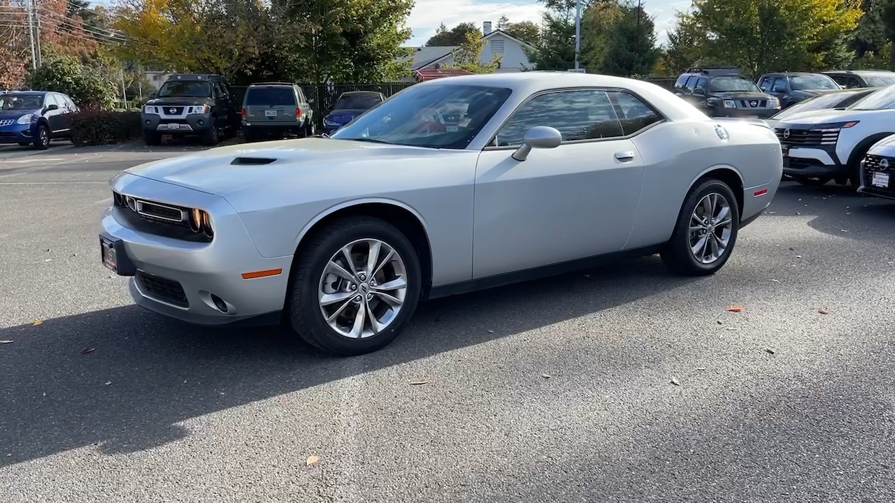 2021 Dodge Challenger SXT 2