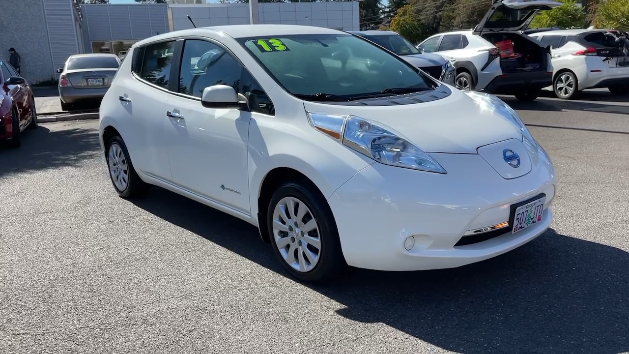 2013 Nissan LEAF S 5