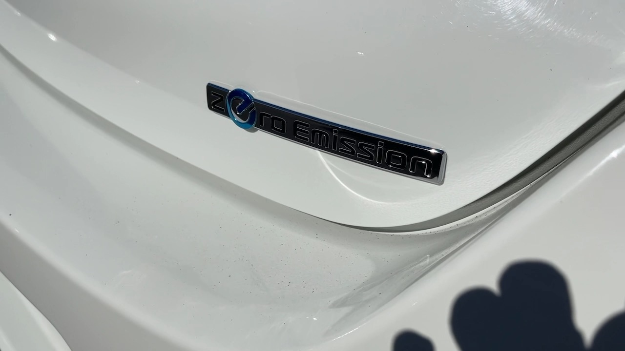 2013 Nissan LEAF S 7