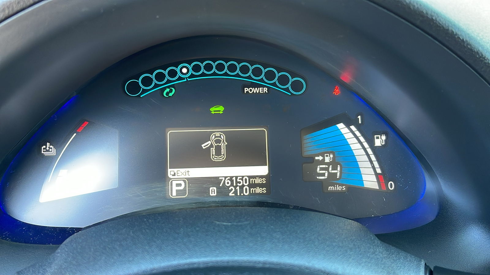 2013 Nissan LEAF S 23