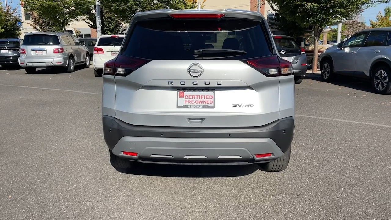 2023 Nissan Rogue SV 9