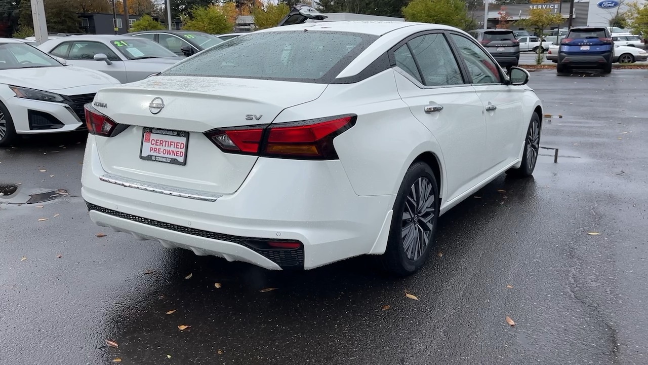 2023 Nissan Altima 2.5 SV 8