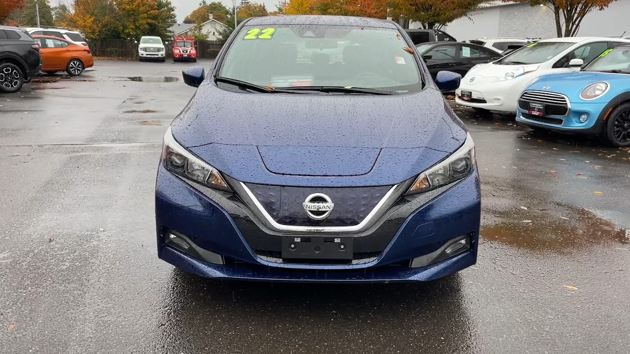 2022 Nissan LEAF SV 4