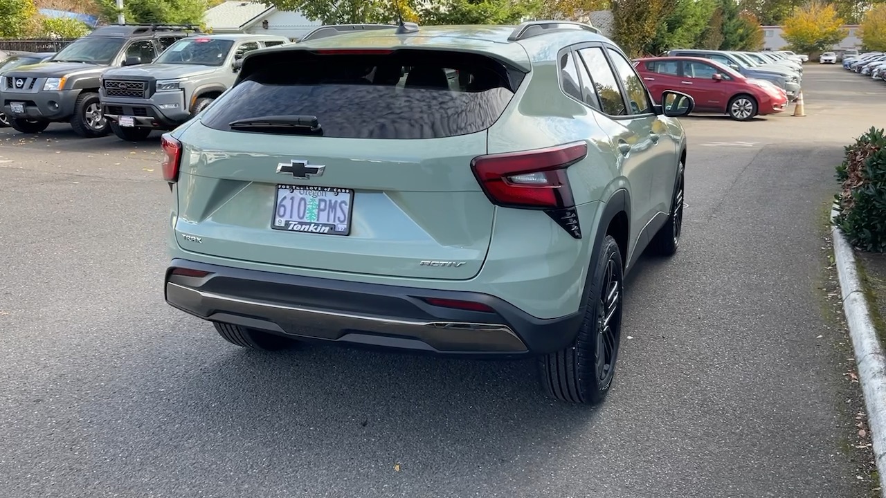 2024 Chevrolet Trax ACTIV 8