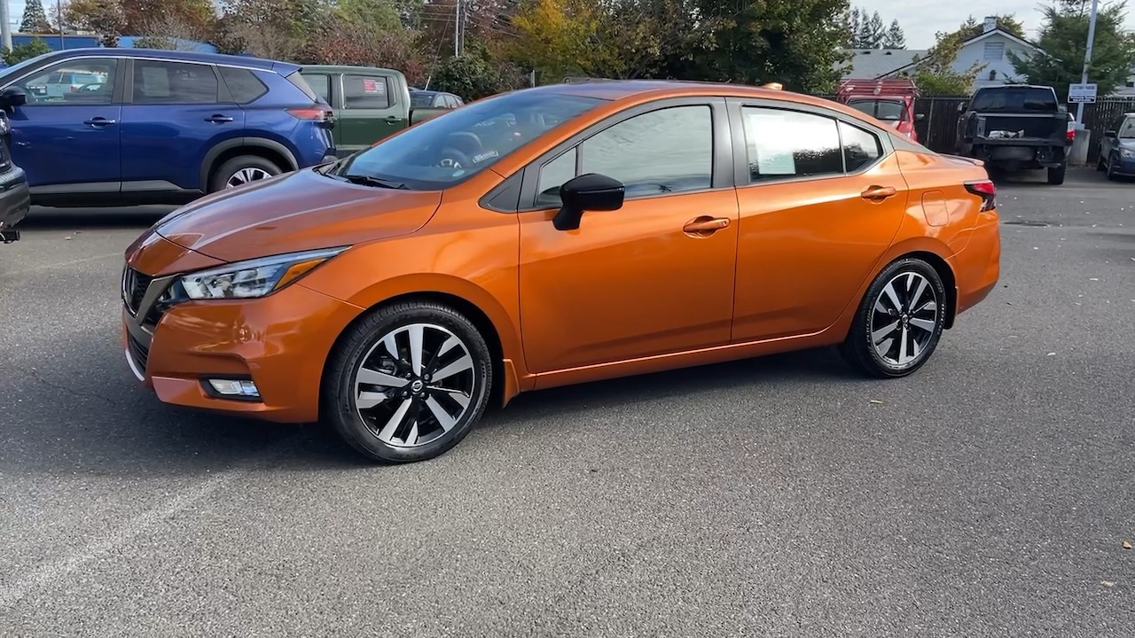 2021 Nissan Versa SR 2