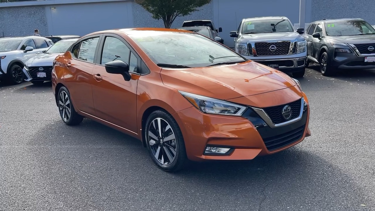 2021 Nissan Versa SR 5