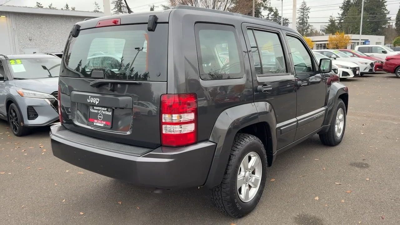 2011 Jeep Liberty Sport 7