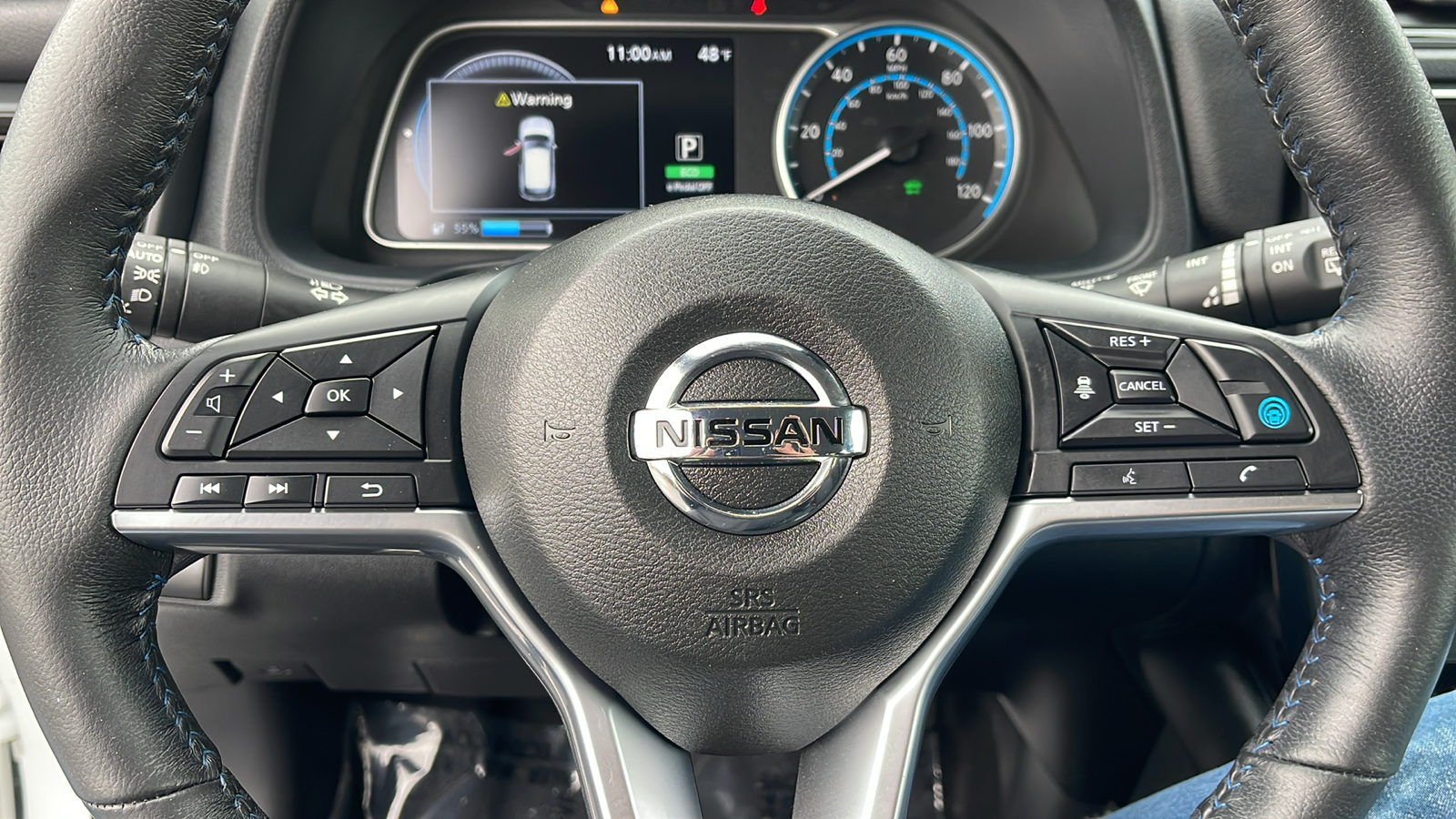 2022 Nissan LEAF SV PLUS 26