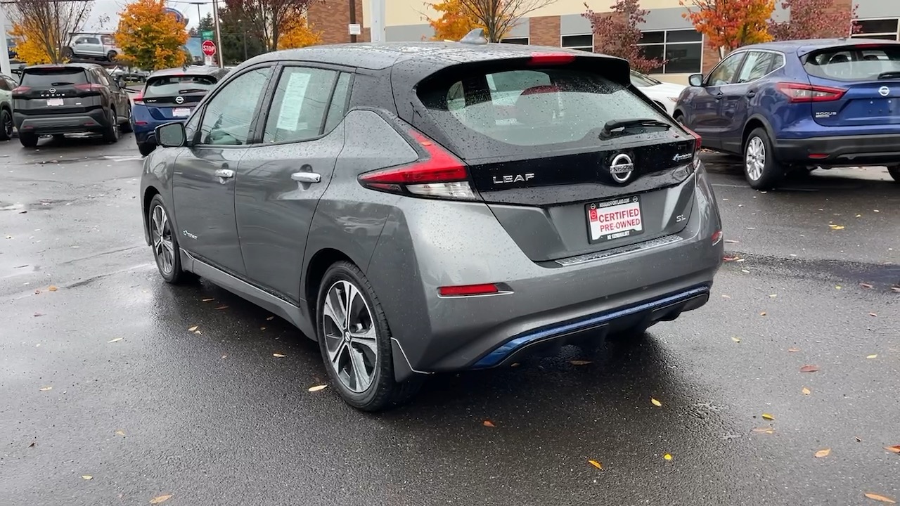 2018 Nissan LEAF SL 11