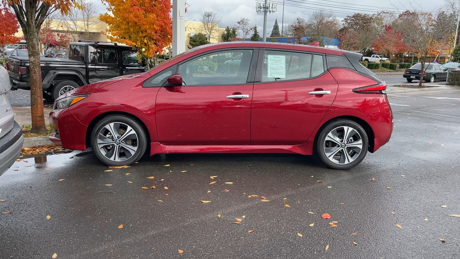 2022 Nissan LEAF SV 2