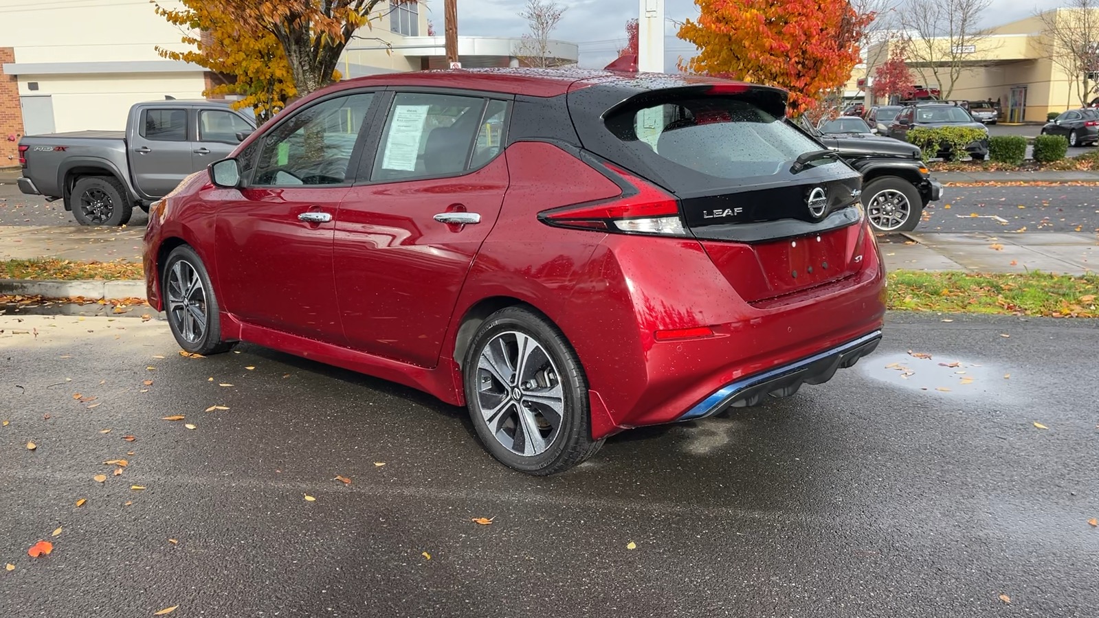 2022 Nissan LEAF SV 4