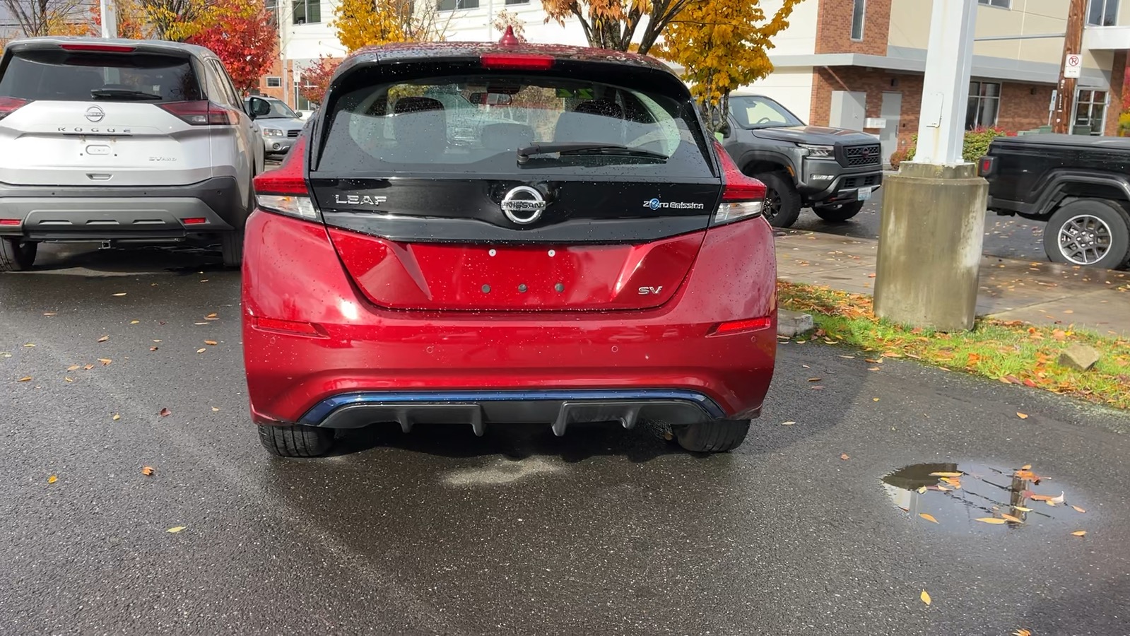 2022 Nissan LEAF SV 5