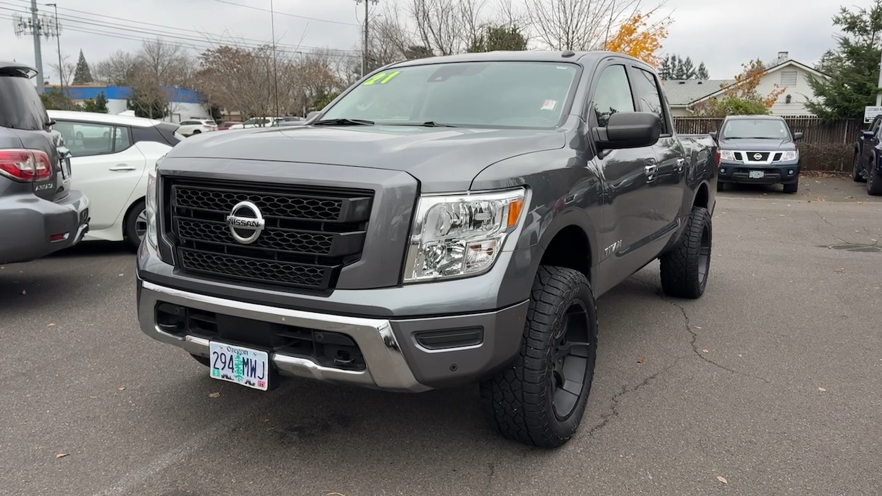 2021 Nissan Titan SV Crew 3