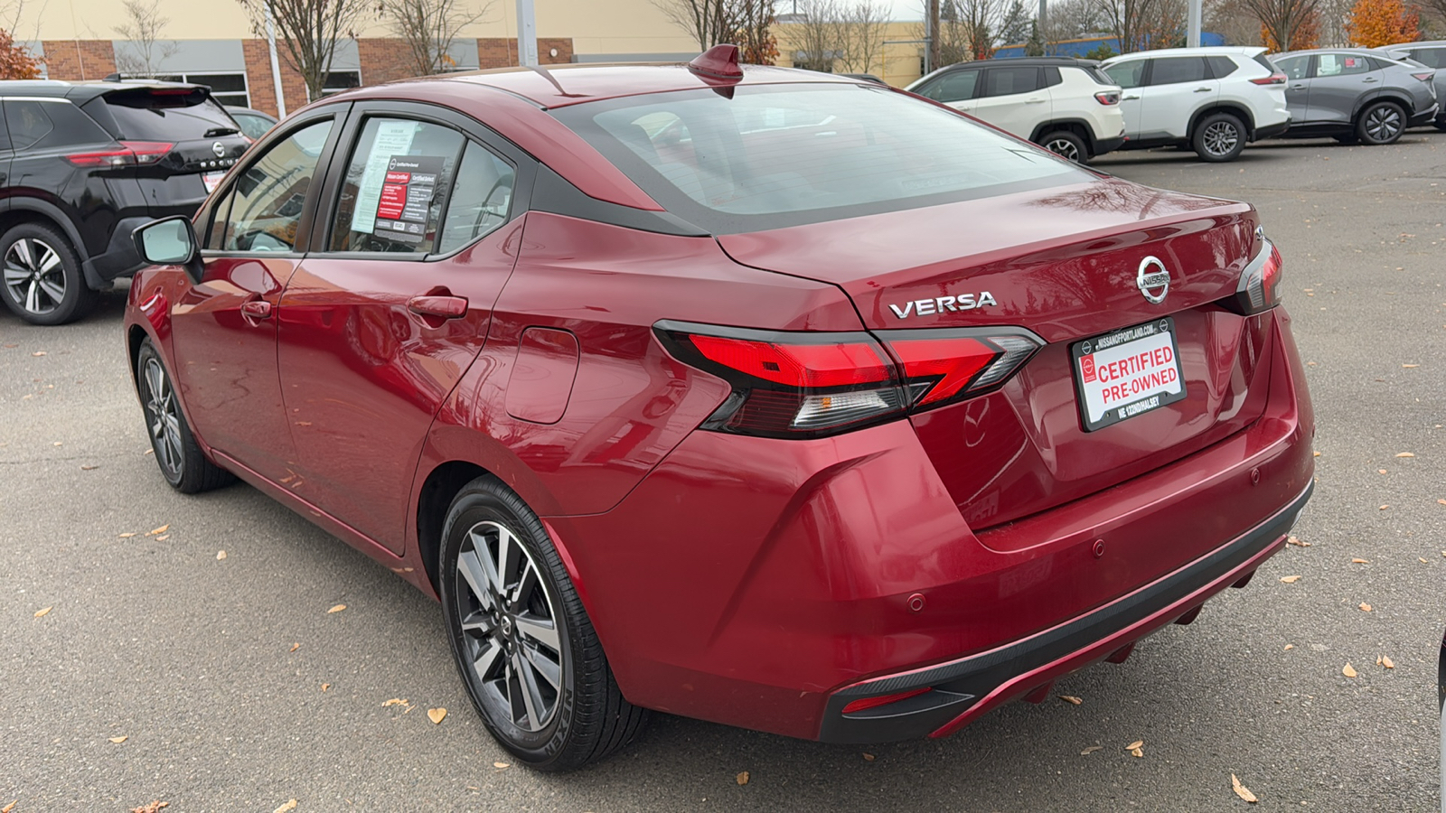 2021 Nissan Versa SV 10