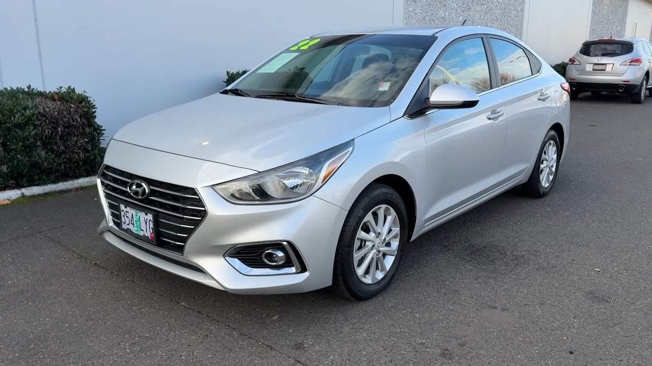 2022 Hyundai Accent SEL 3